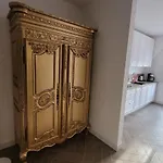 Apartman Jaracza 28/15 *