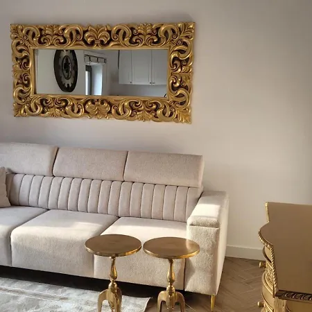 Apartman Jaracza 28/15 *