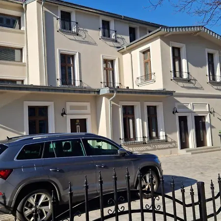 Apartman Jaracza 28/15 *